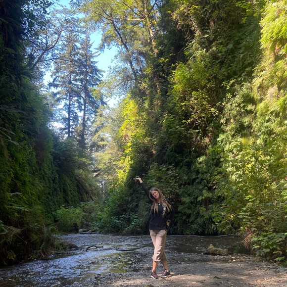 Hi ! I’m Kimi - Picture 5 of 5